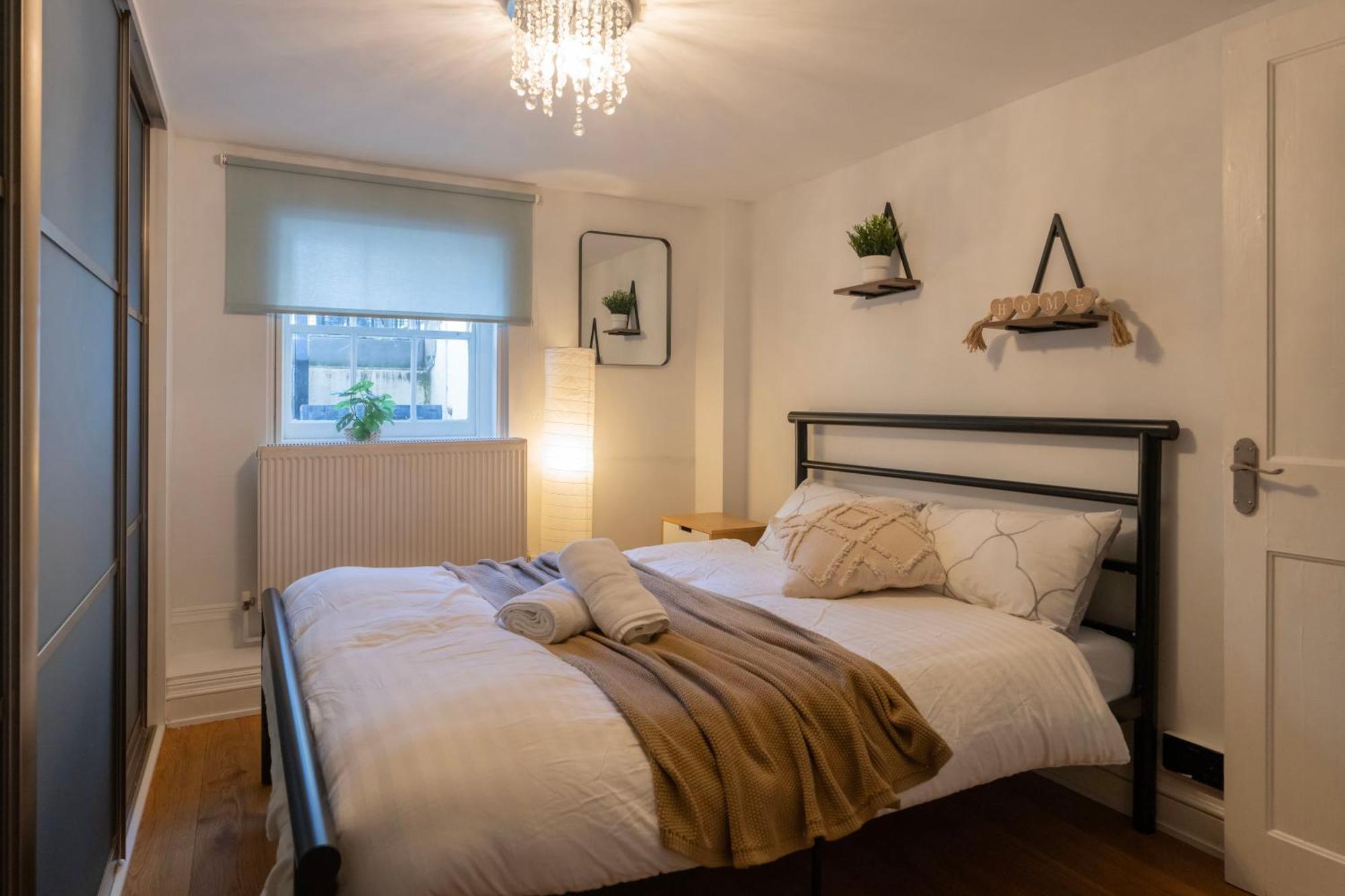 Gorgeous 2bed House In New Road Appartamento
